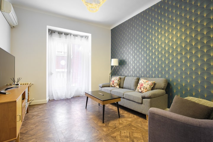 Downtown Essence - Madrid