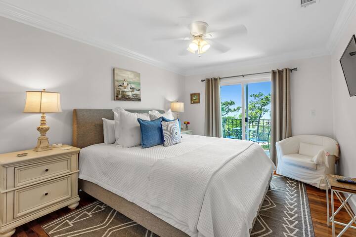 King Bed in Bedroom overlooking Bay.
