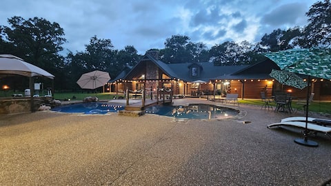 Large Family~Retreat~Reunion~First Monday~Pool~Spa