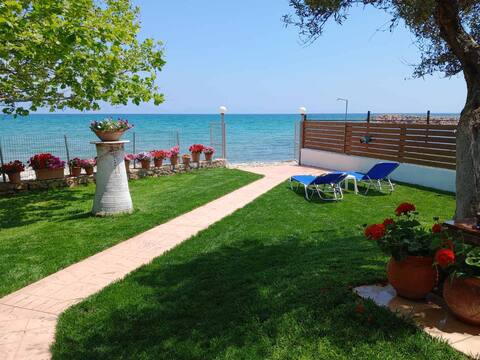 Agios Andreas South Beach Villa