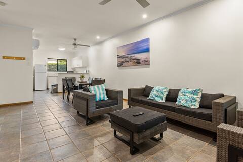 Cable Beach Apartments - 2 Bedrooms