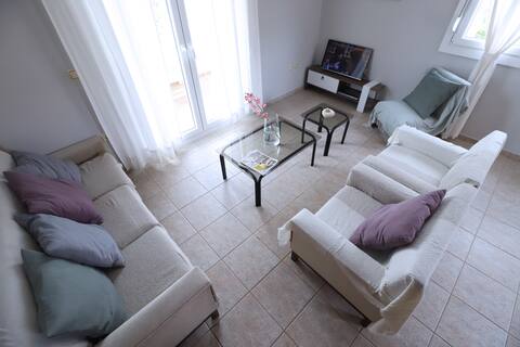 House with garden 300m from the beach