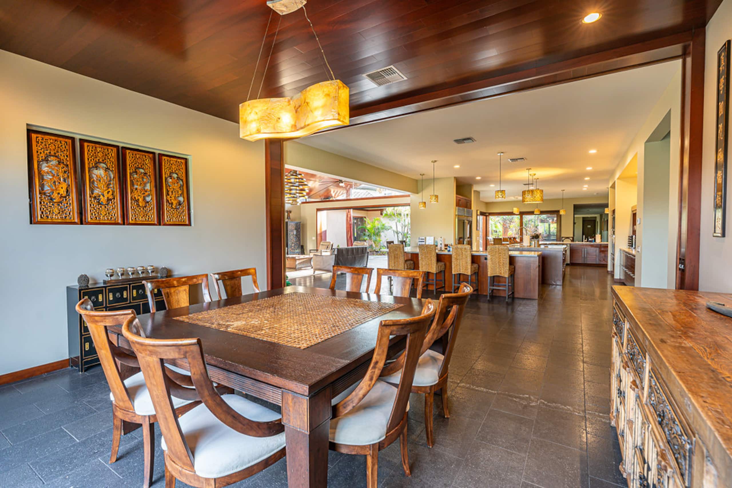 Home in Waimea · ★5.0 · 7 bedrooms · 7 beds · 6 baths - Image 8