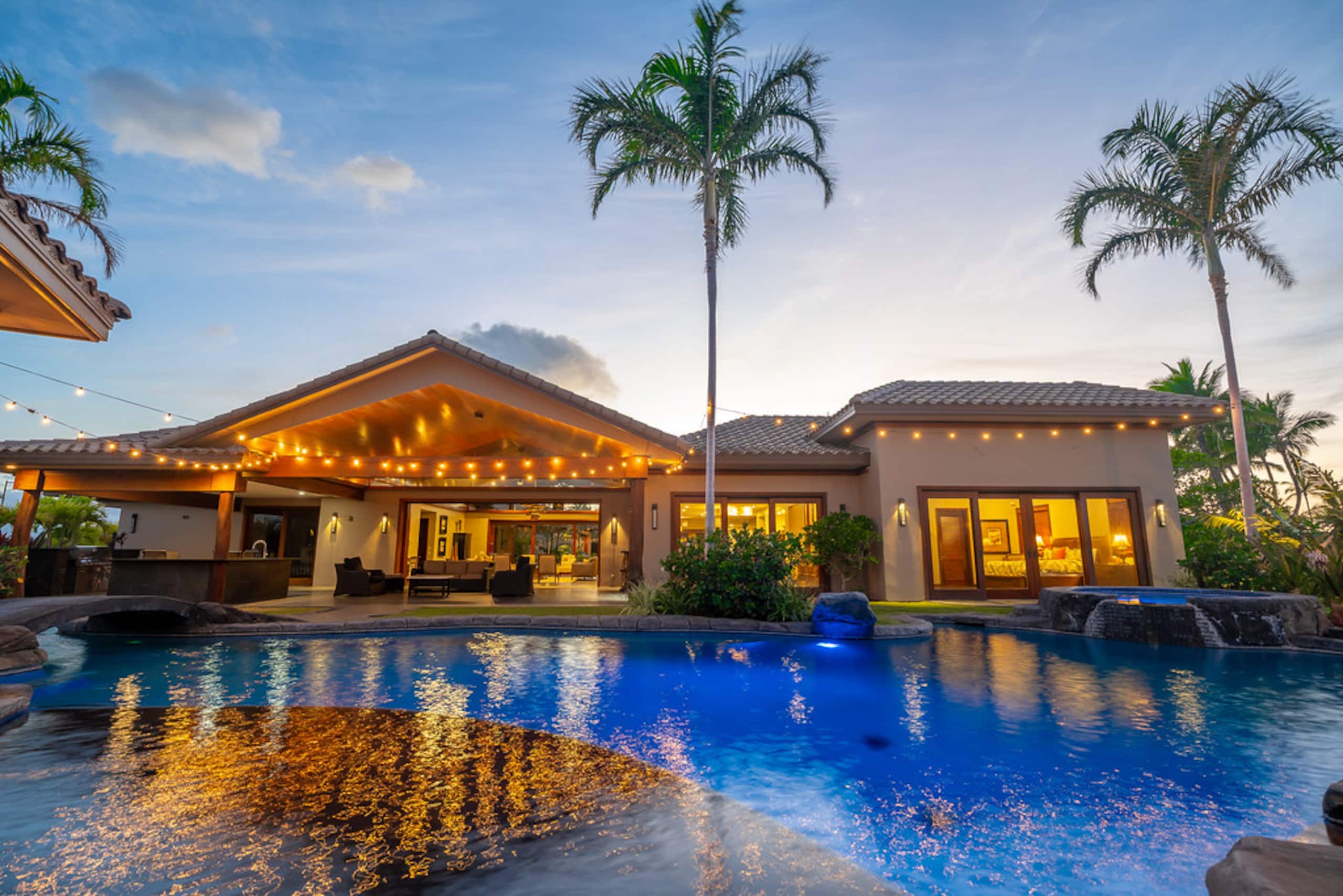 Home in Waimea · ★5.0 · 7 bedrooms · 7 beds · 6 baths - Image 1