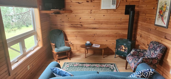 Green Pastures: The Green Chalet - Prince Edward Island