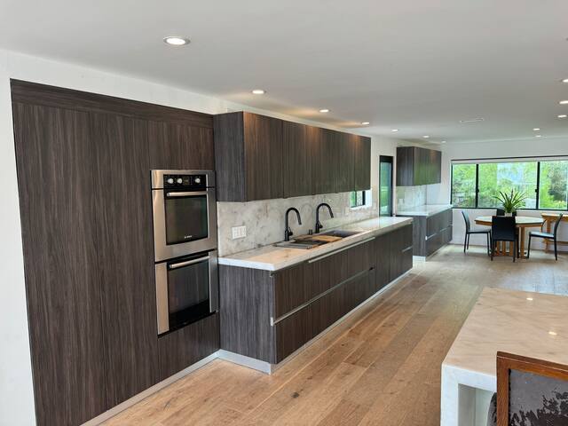 Ocean View Del Mar Home, 4000sqft , 6bd, 4.5 bath gallery image 4