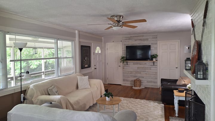 Cozy Secret City Home Near Smoky Mtns,windrock,y12 - Oak Ridge, TN