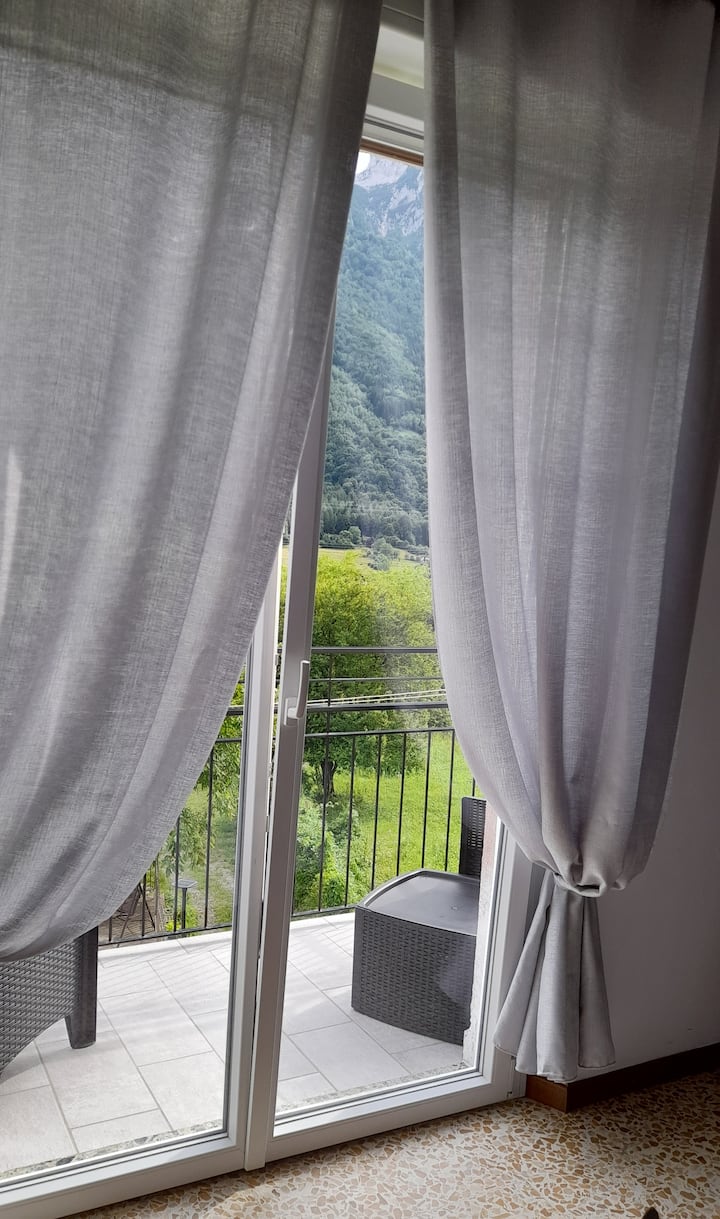 BALCÓN CON VISTAS A GRIGNA.