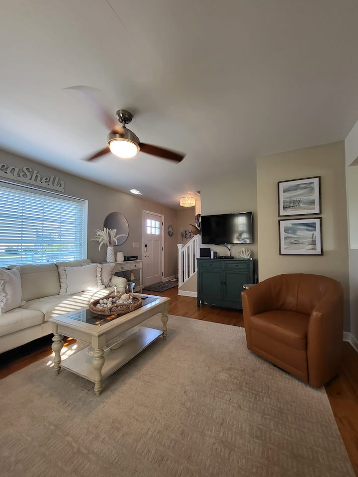 Charming Beach House Near Ocean City - Ocean Pines, MD