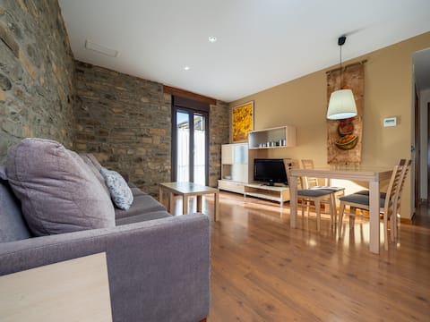 Anuncio de Airbnb popular: Apartment near Ordesa, nature en Aragón