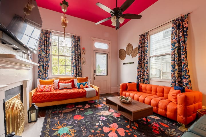 Delightful Design & Cowboy Pool by French Quarter