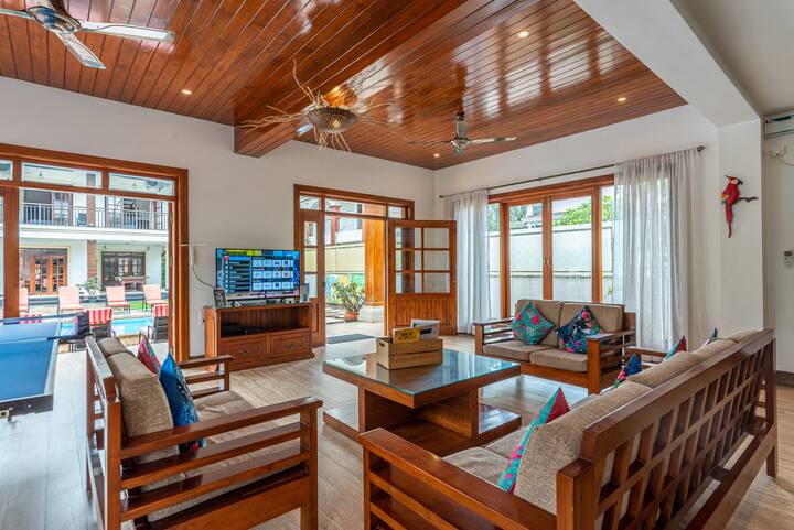 Living room image 1