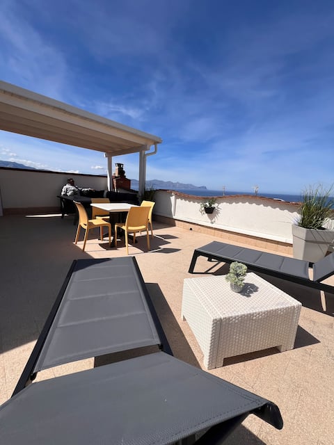 Casa Anna with beautiful relaxation area and sea view