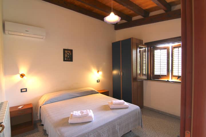 SAPPHIRE HOME, BEDROOM N. 1, DOUBLE BEDROOM