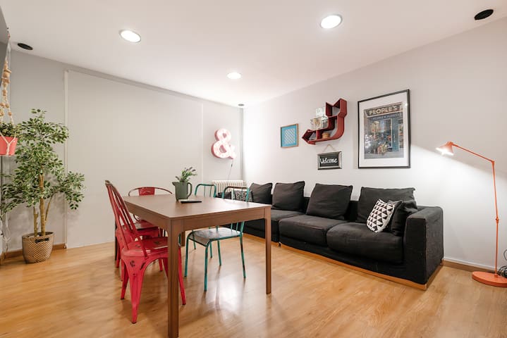 Ramblas & Paseo de Gracia gallery image 4