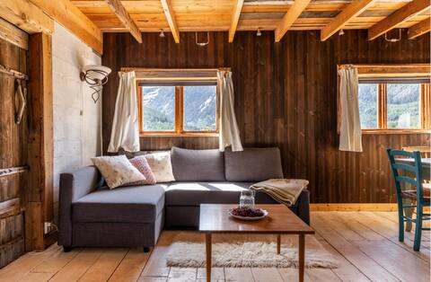 Top performing Airbnb: Appartment on an idyllic goatfarm 'Uppistog Gard' in Valle