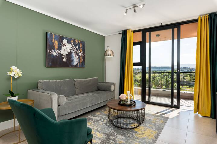 Power Backup-Next to Mall-WatersEdge 2-Bedroom Apt