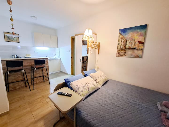 Ambienti i dhomës së gjumit