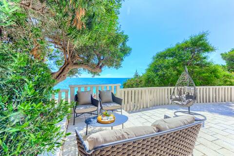 Luxury Beach apartment P2 amazing location