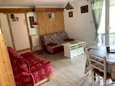 Propriété Airbnb réussie: Apartment in chalet with terrace and garden à Bolquère