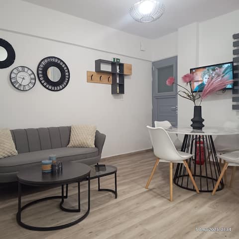Top Airbnb: Helen Αpartment in δήμος σύρου ερμούπολης