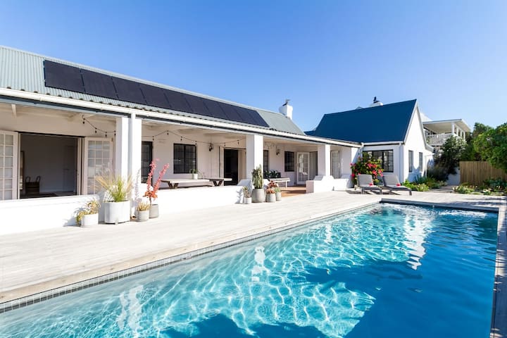 Waves, Kommetjie beach bliss