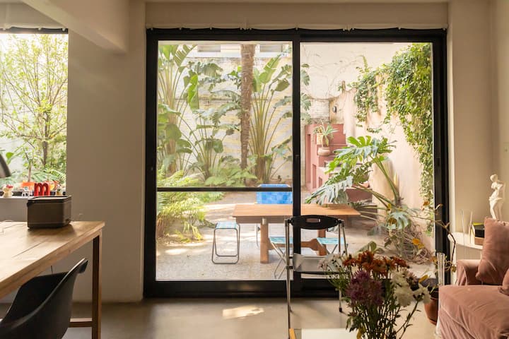 Departamento de 2 ambientes con jardín privado en Coghlan