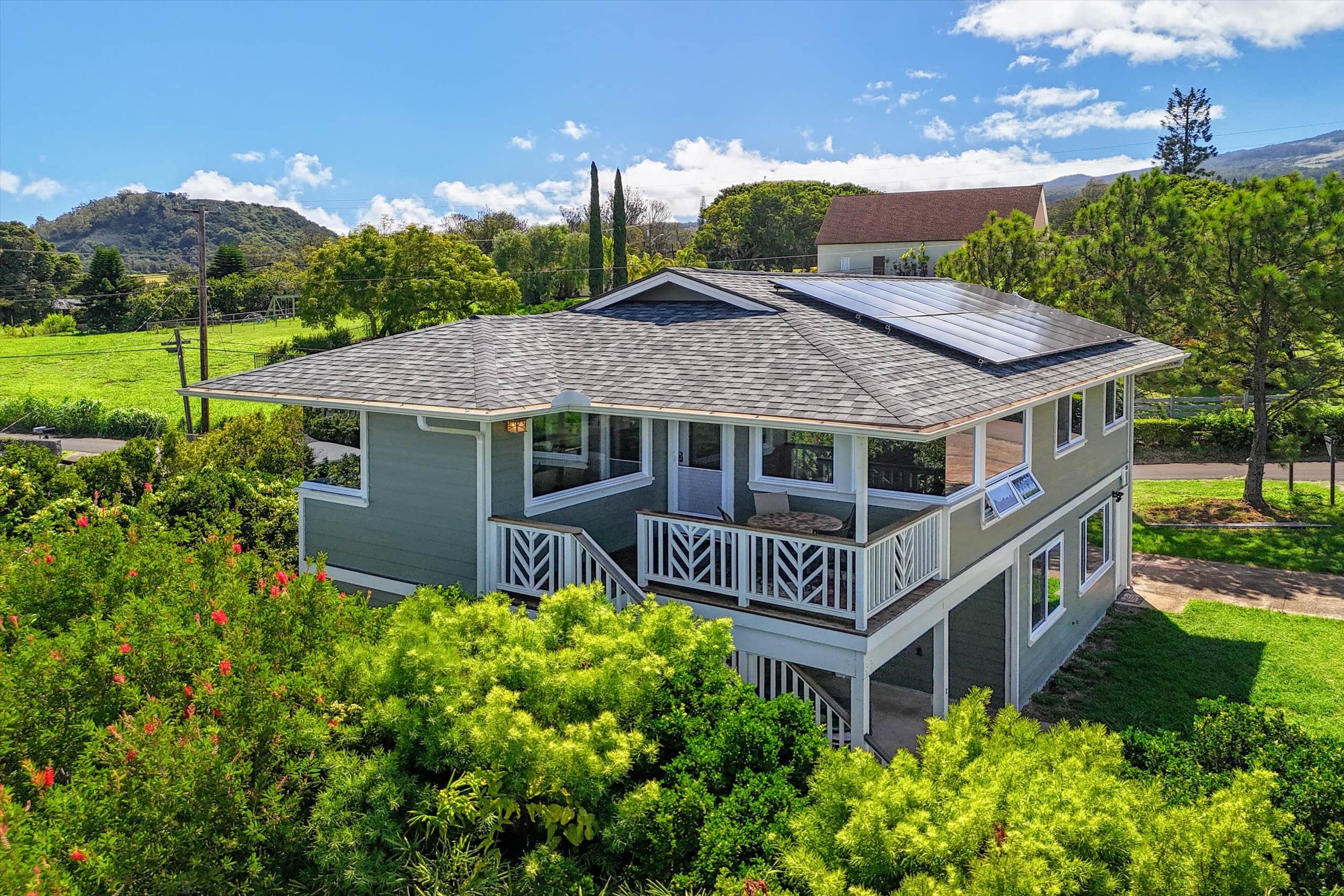 Home in Makawao · ★4.89 · 3 bedrooms · 3 beds · 2 private baths - Image 29