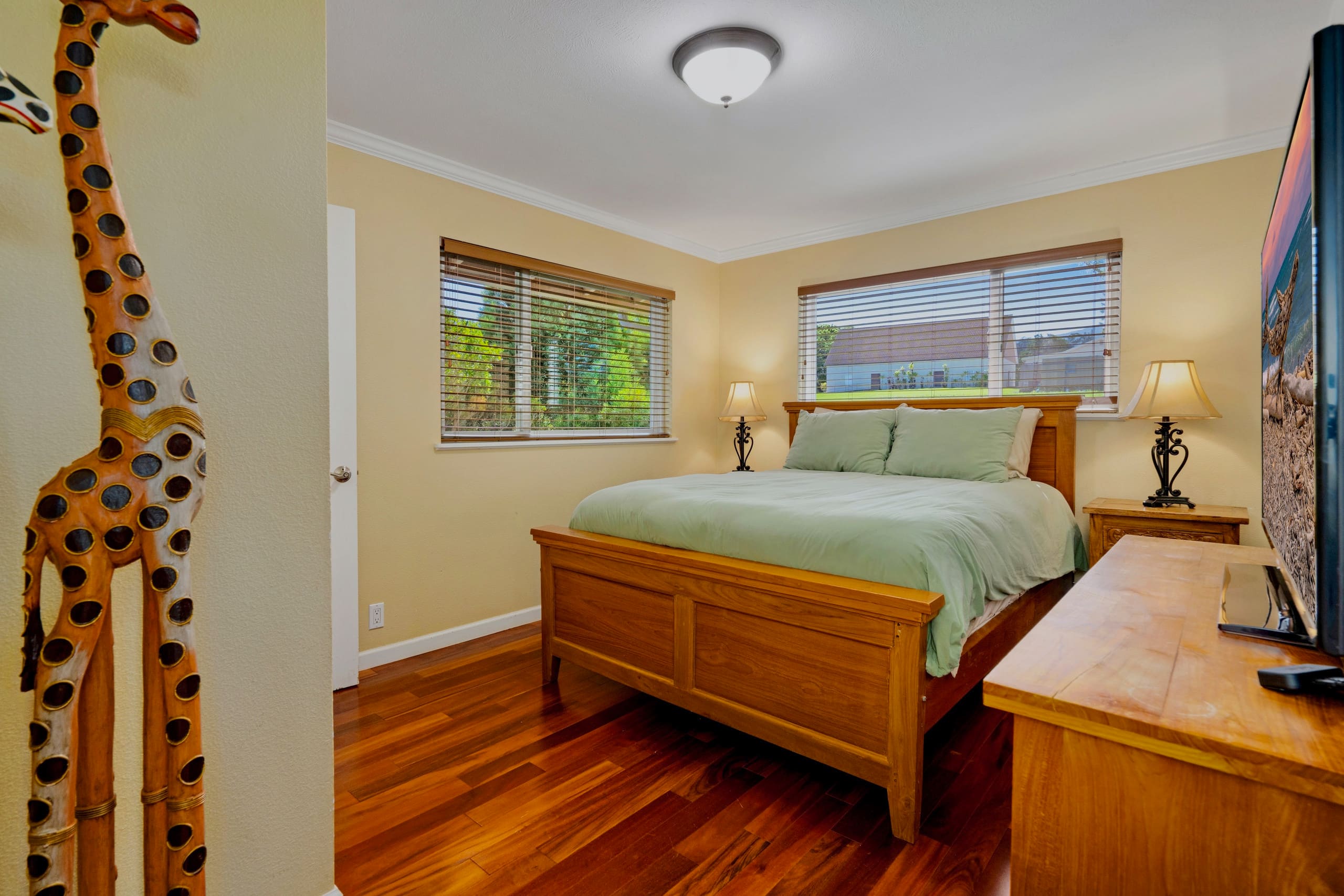 Home in Makawao · ★4.89 · 3 bedrooms · 3 beds · 2 private baths - Image 18