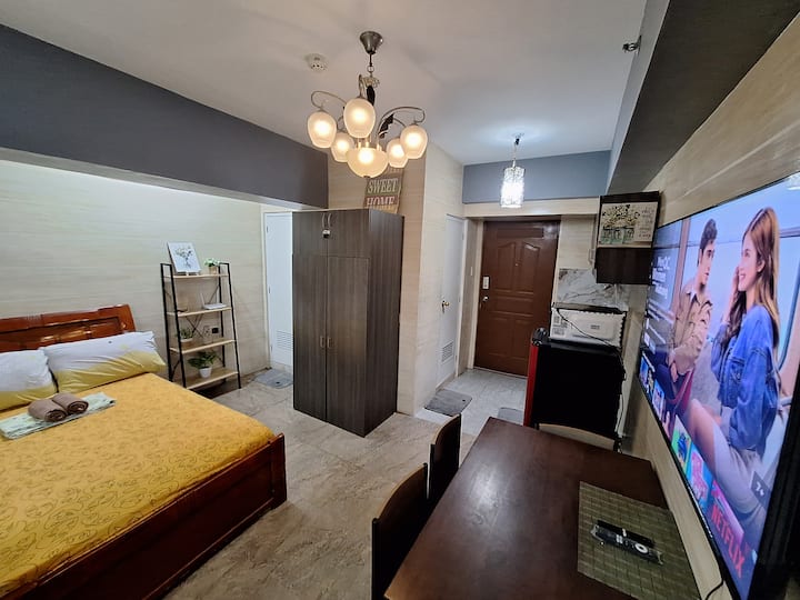 Naya & Darla's Staycation 4 +Netflix+free Swimming - Tagaytay City