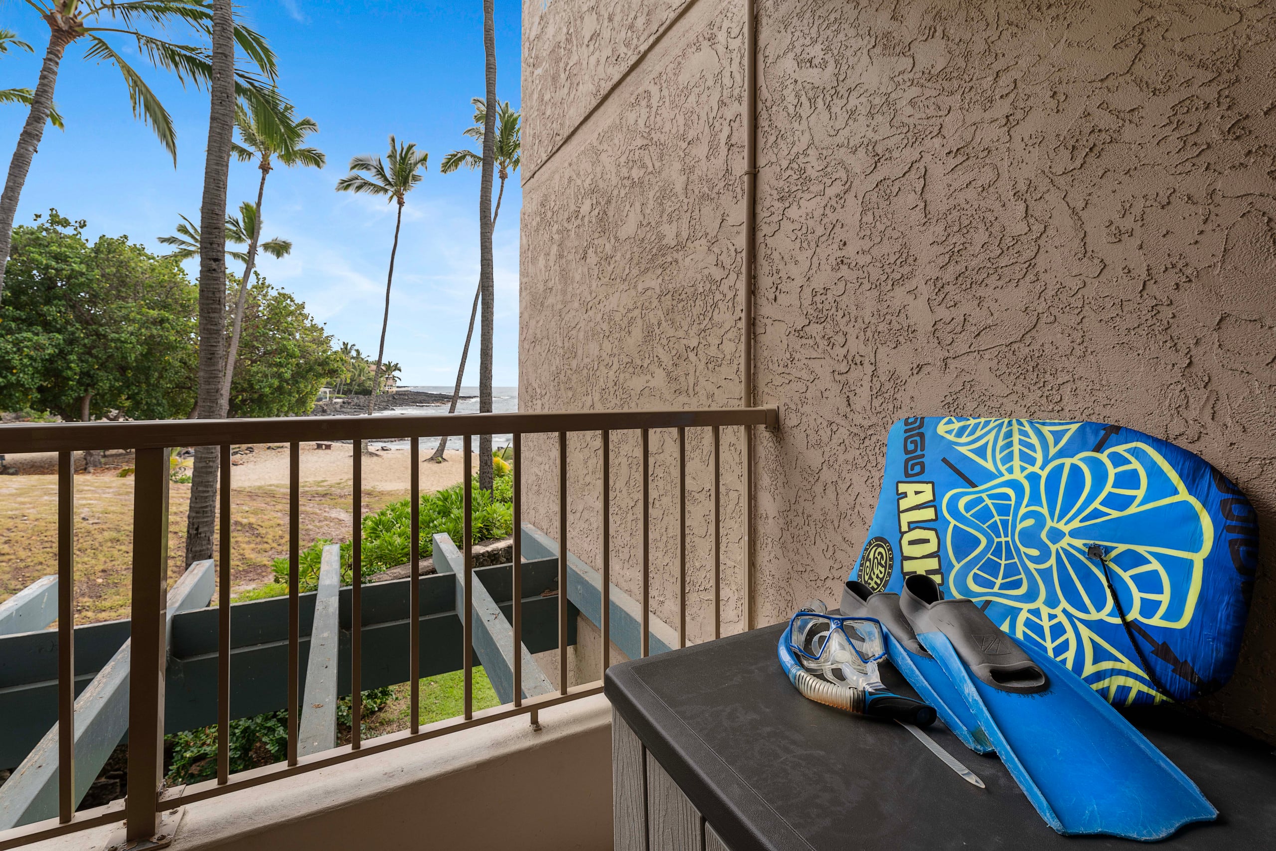 Condo in Kailua-Kona · ★4.88 · 1 bedroom · 1 bed · 1 bath - Image 14