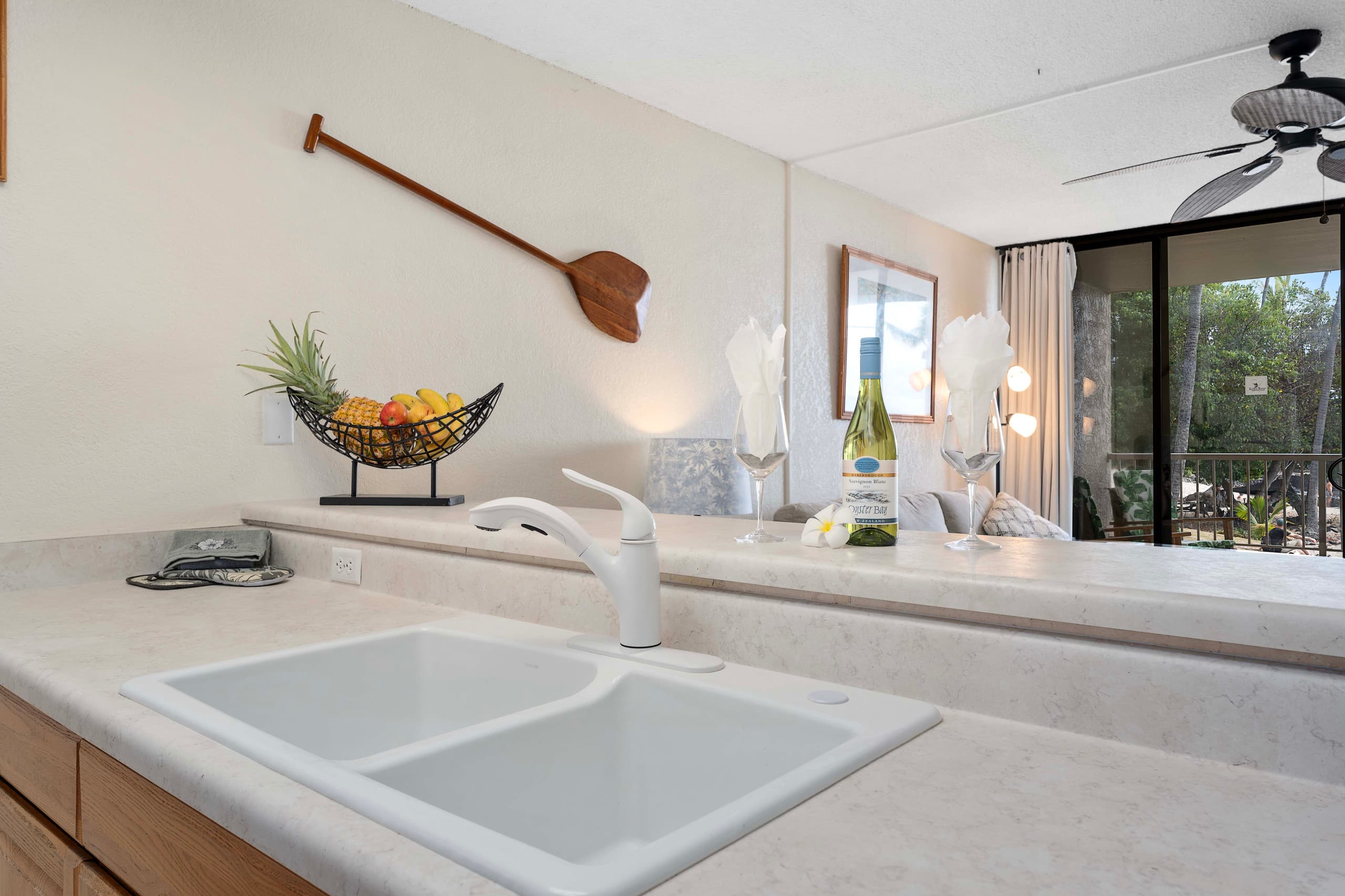 Condo in Kailua-Kona · ★4.88 · 1 bedroom · 1 bed · 1 bath - Image 10