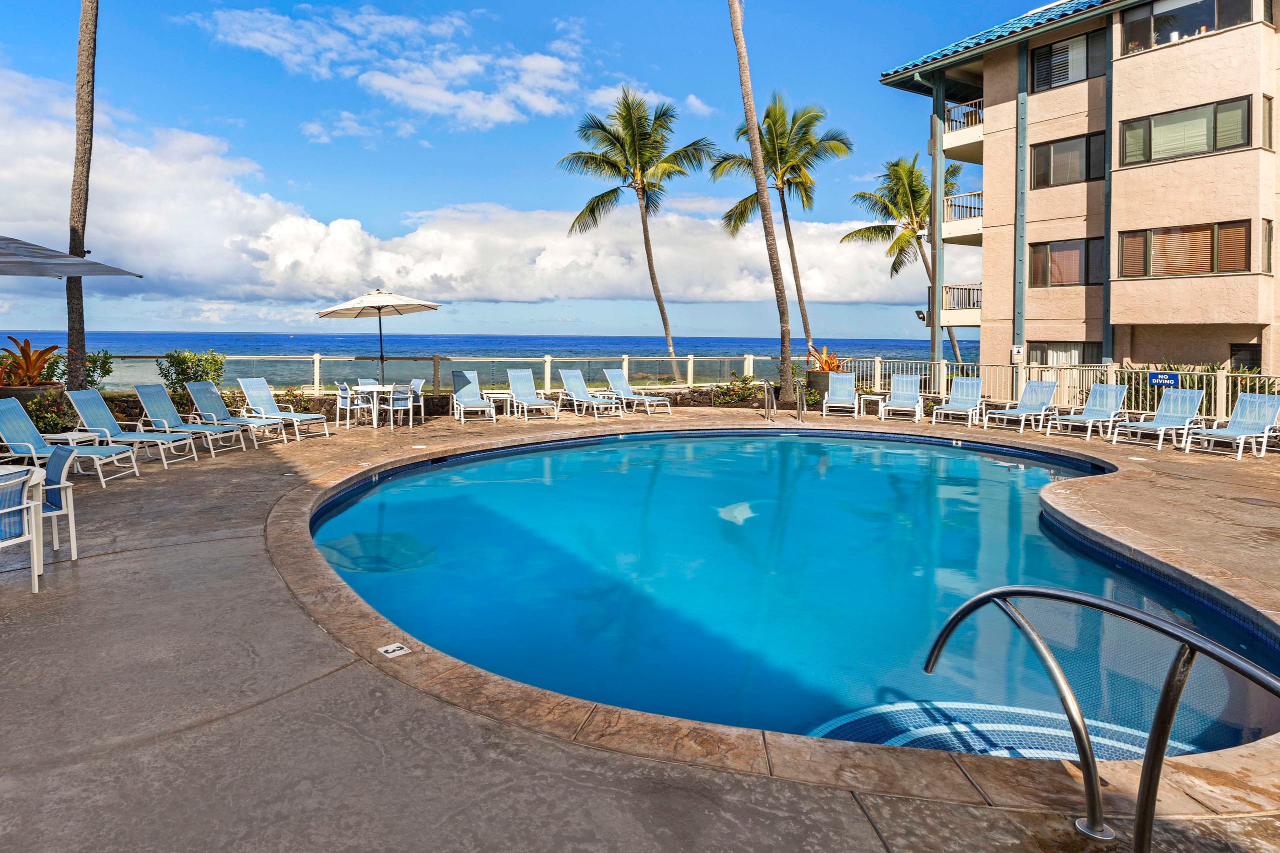 Condo in Kailua-Kona · ★4.88 · 1 bedroom · 1 bed · 1 bath - Image 29
