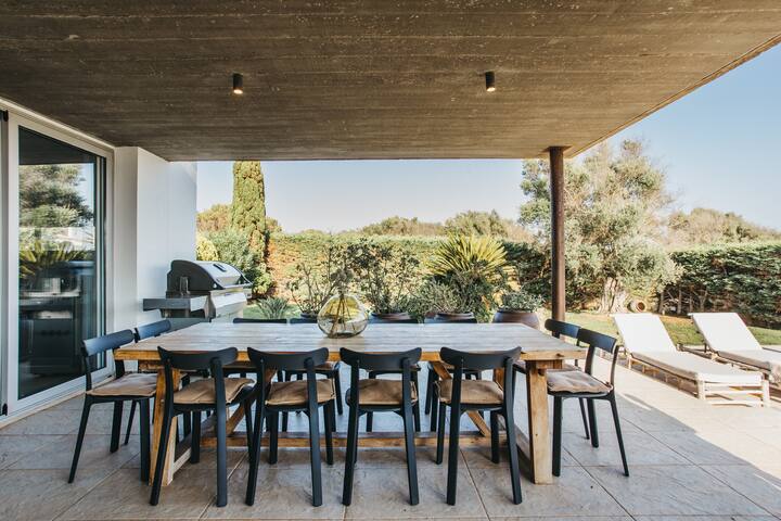 Villa Tramuntana – Luxury Sea View Retreat gallery image 4