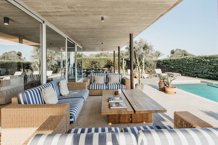 Villa Tramuntana – Luxury Sea View Retreat gallery image 3