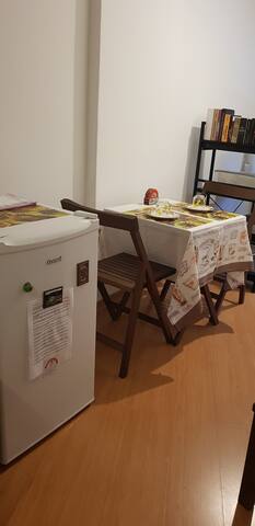 Confortável 2 quartos, sala, banheiro e cozinha. gallery image 4