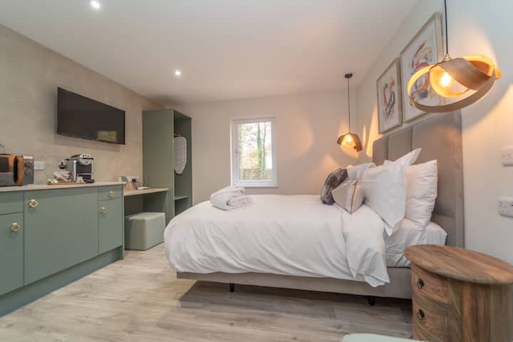 Bankton House Hotel - Stable Block Lodges - Livingston