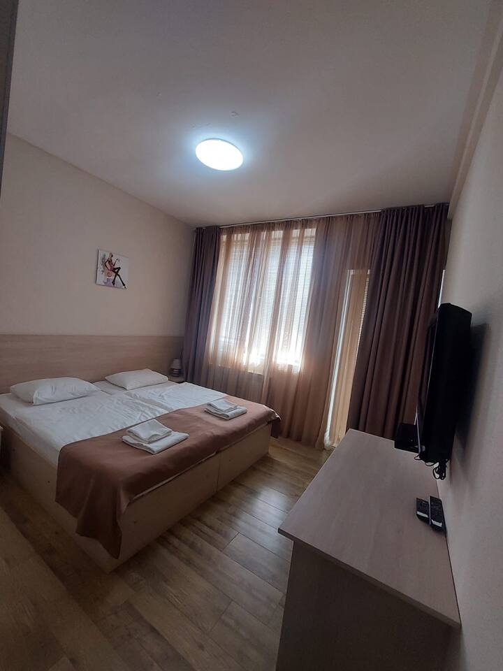 غرفة النوم 2