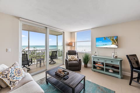 Bonita Beach and Tennis 3907 - Ocean Views