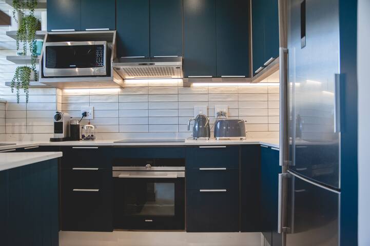 Beach Front Apartment – Mouille Point gallery image 5