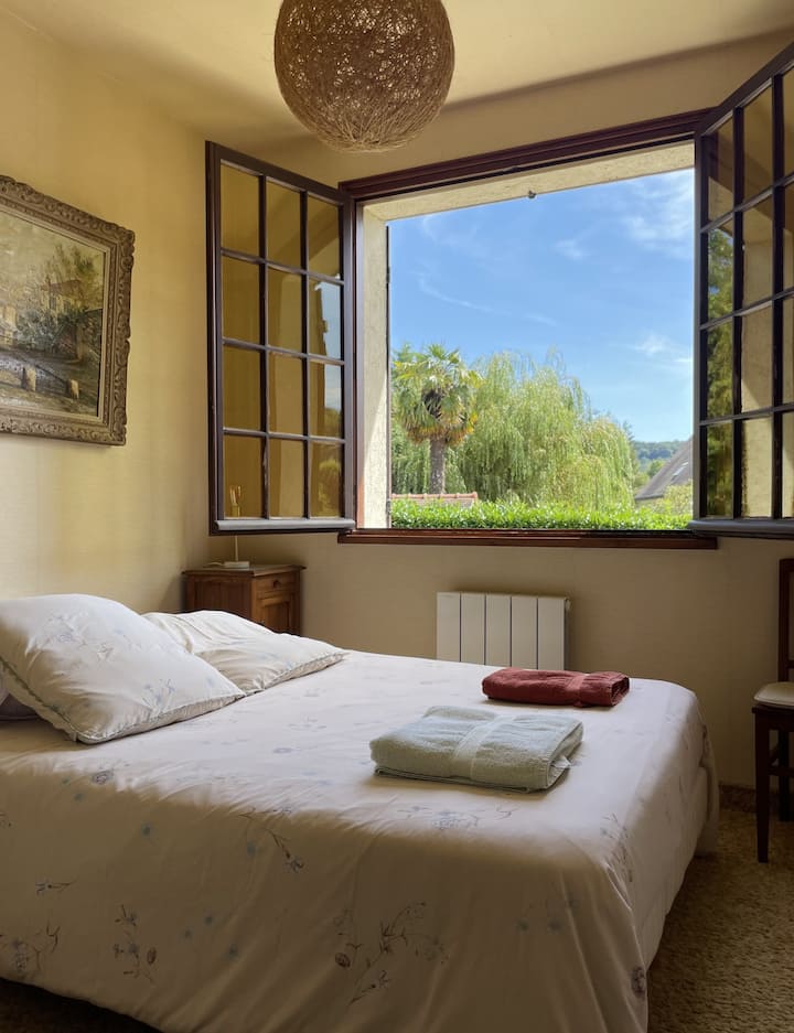Chambre (lit double) au rez-de-chaussée