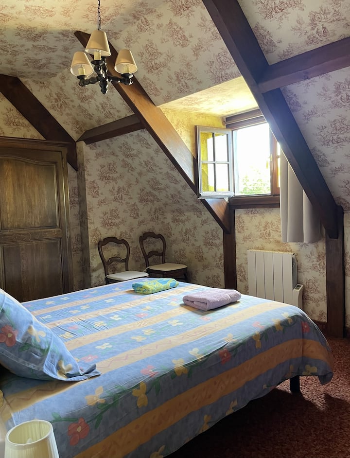 Chambre (lit queen size) au 1er étage