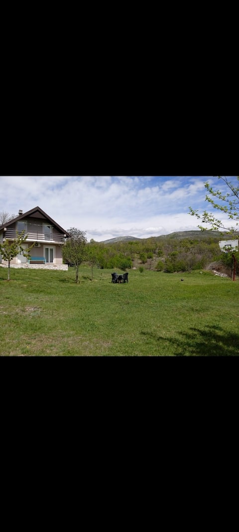 Nikolas House
