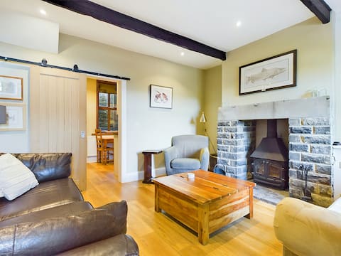 Successful Airbnb property: Stoneswood Cottage, Delph, Saddleworth in Saddleworth