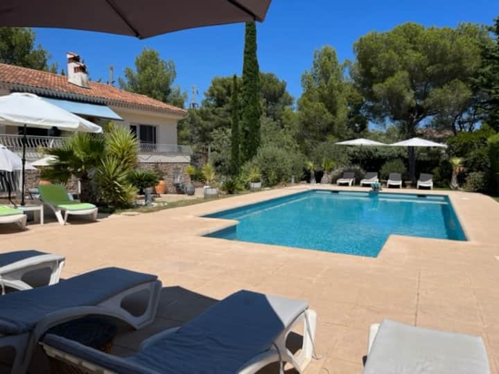 2 P De 27m² Dans Villa Bord De Mer - Saint-Raphaël
