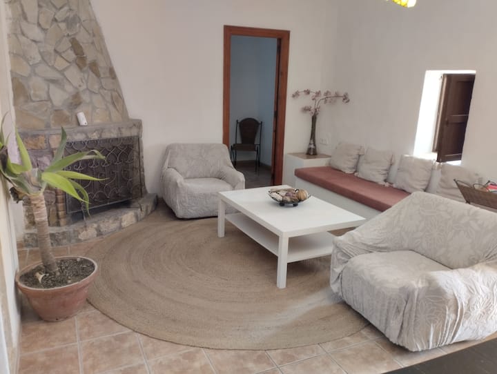 Traditional House Close To City And Beach - Ibiza