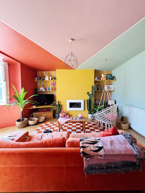 Colourful apartment close to town