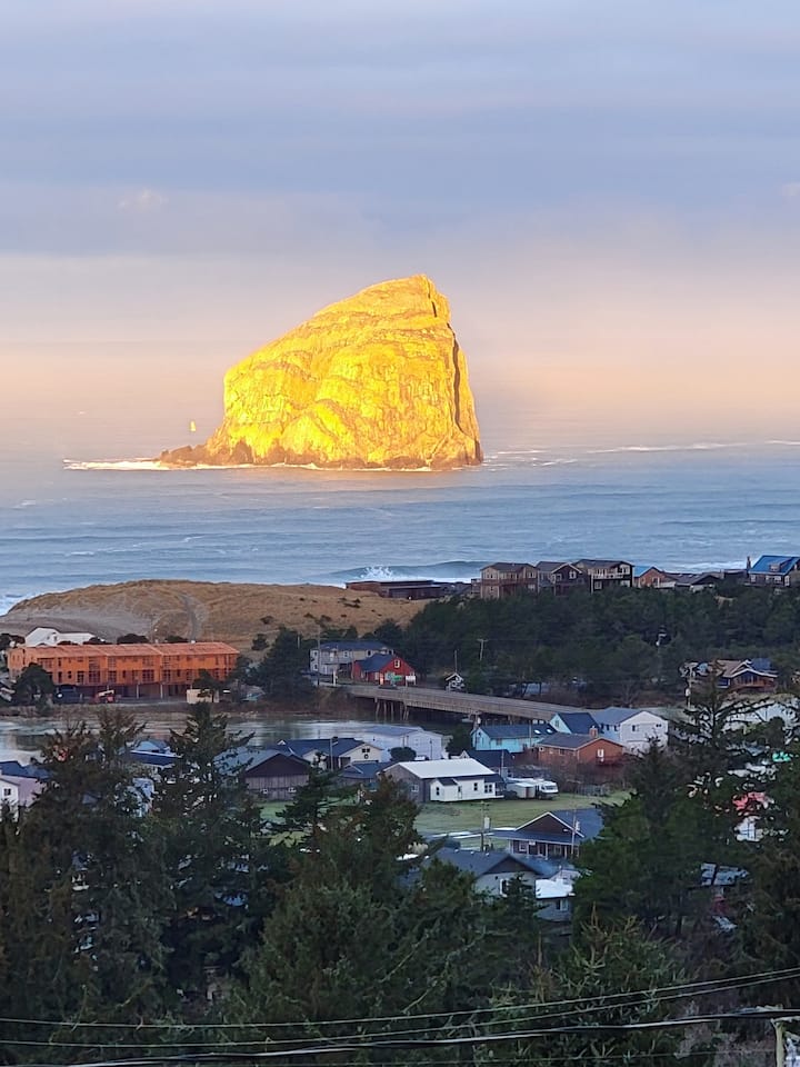 Peace Sea Getaway - Pacific City, OR