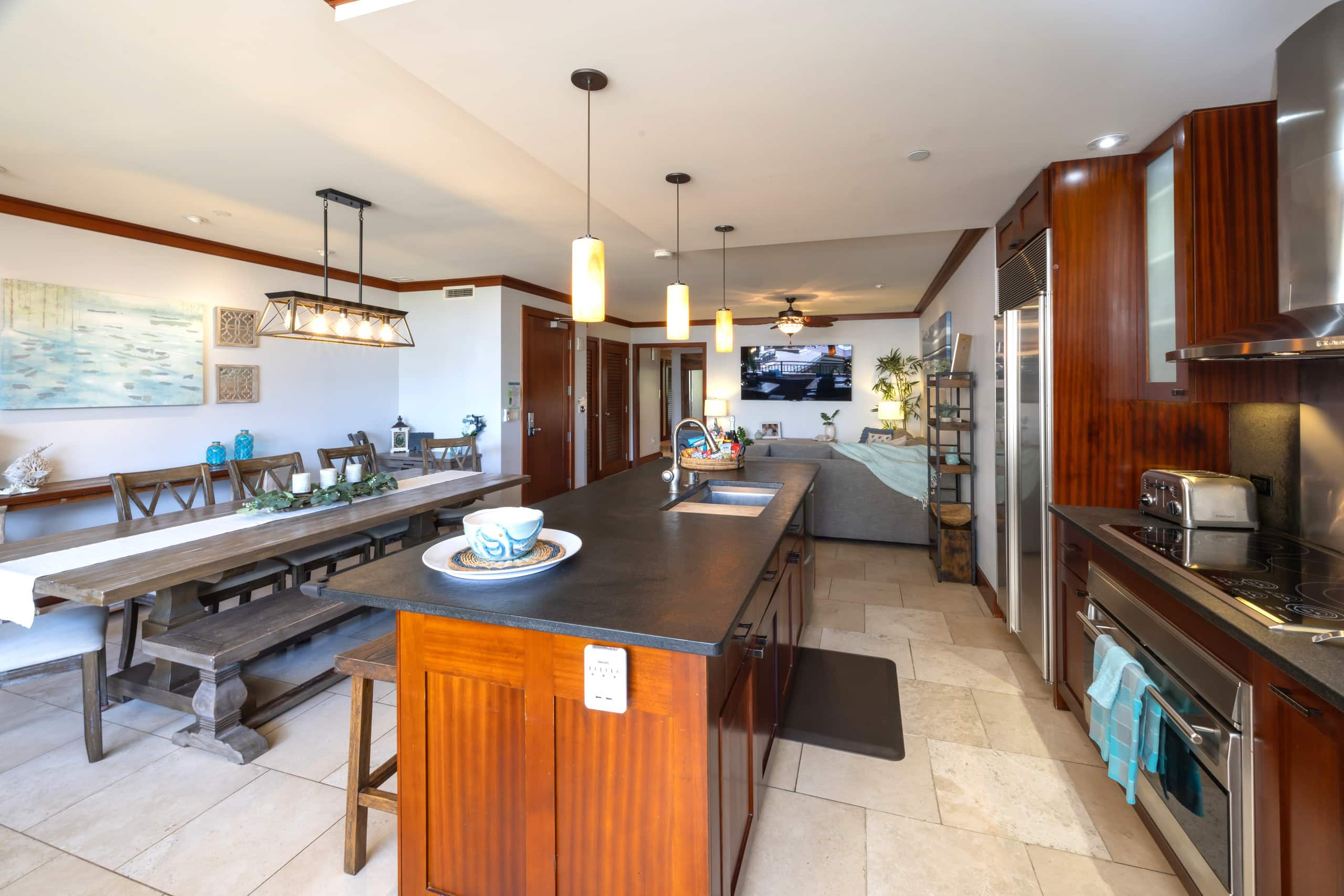 Condo in Kapolei · ★4.92 · 3 bedrooms · 8 beds · 2.5 baths - Image 13