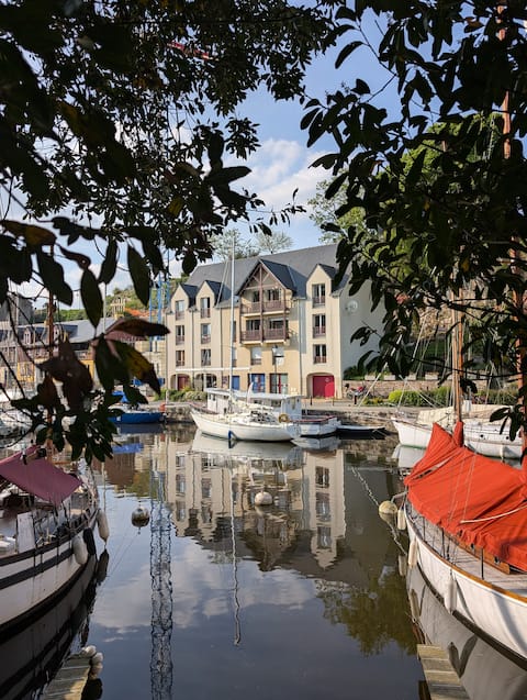 On the port of La Roche Bernard, 2 bedroom apartment